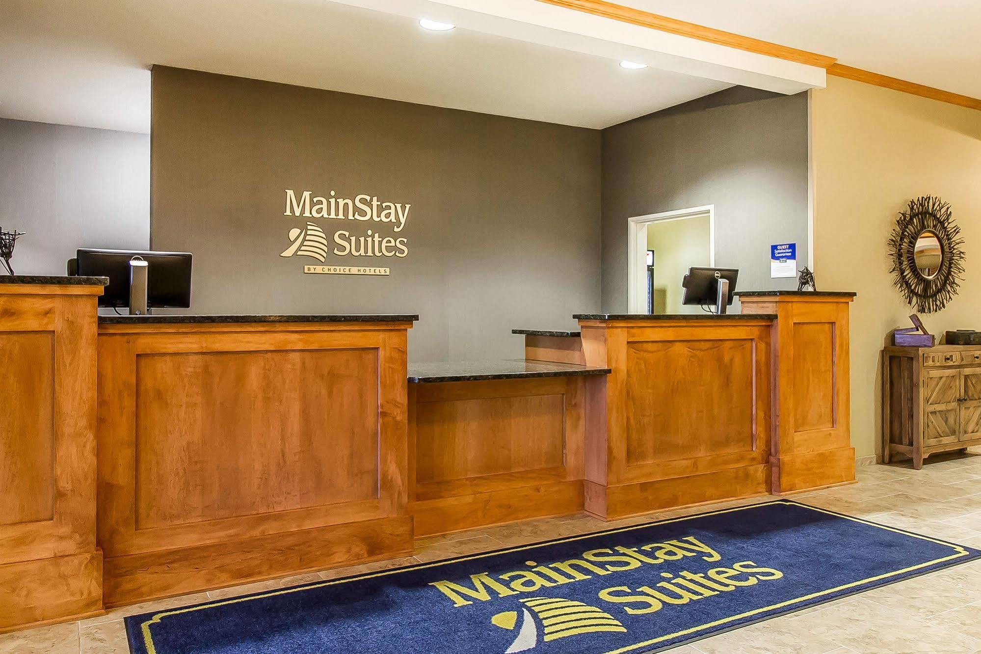 Mainstay Suites Stanley ภายนอก รูปภาพ