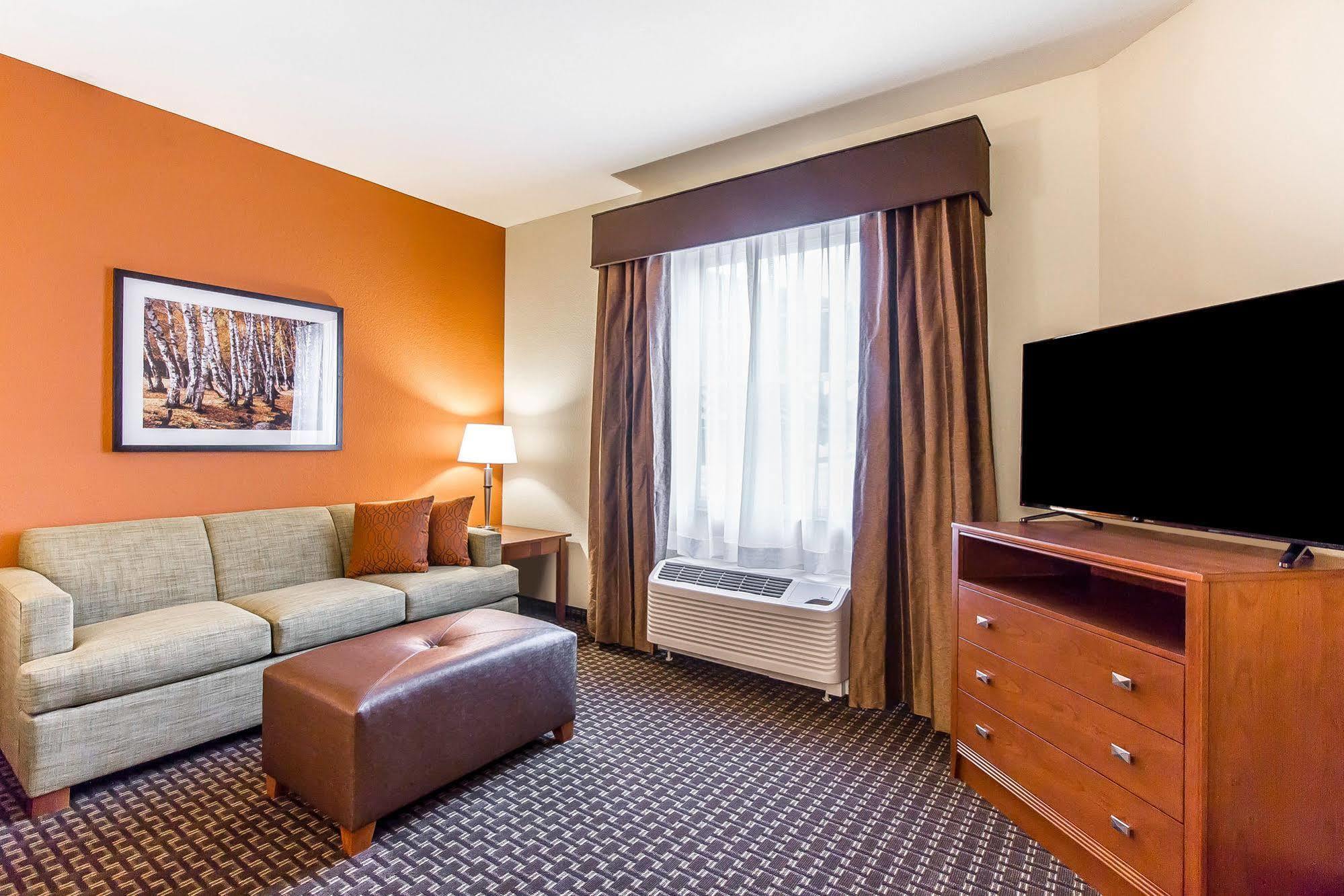 Mainstay Suites Stanley ภายนอก รูปภาพ