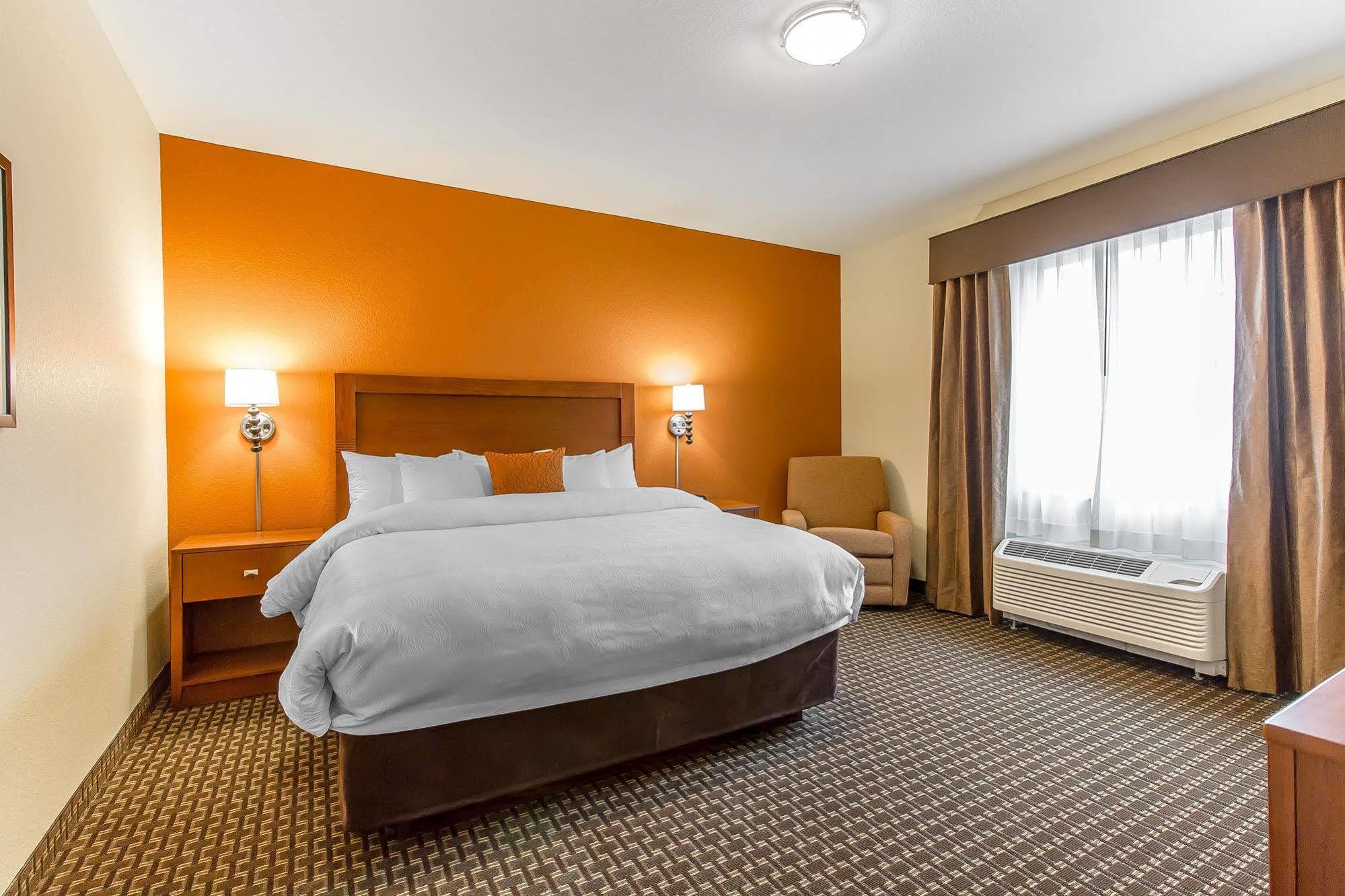 Mainstay Suites Stanley ภายนอก รูปภาพ