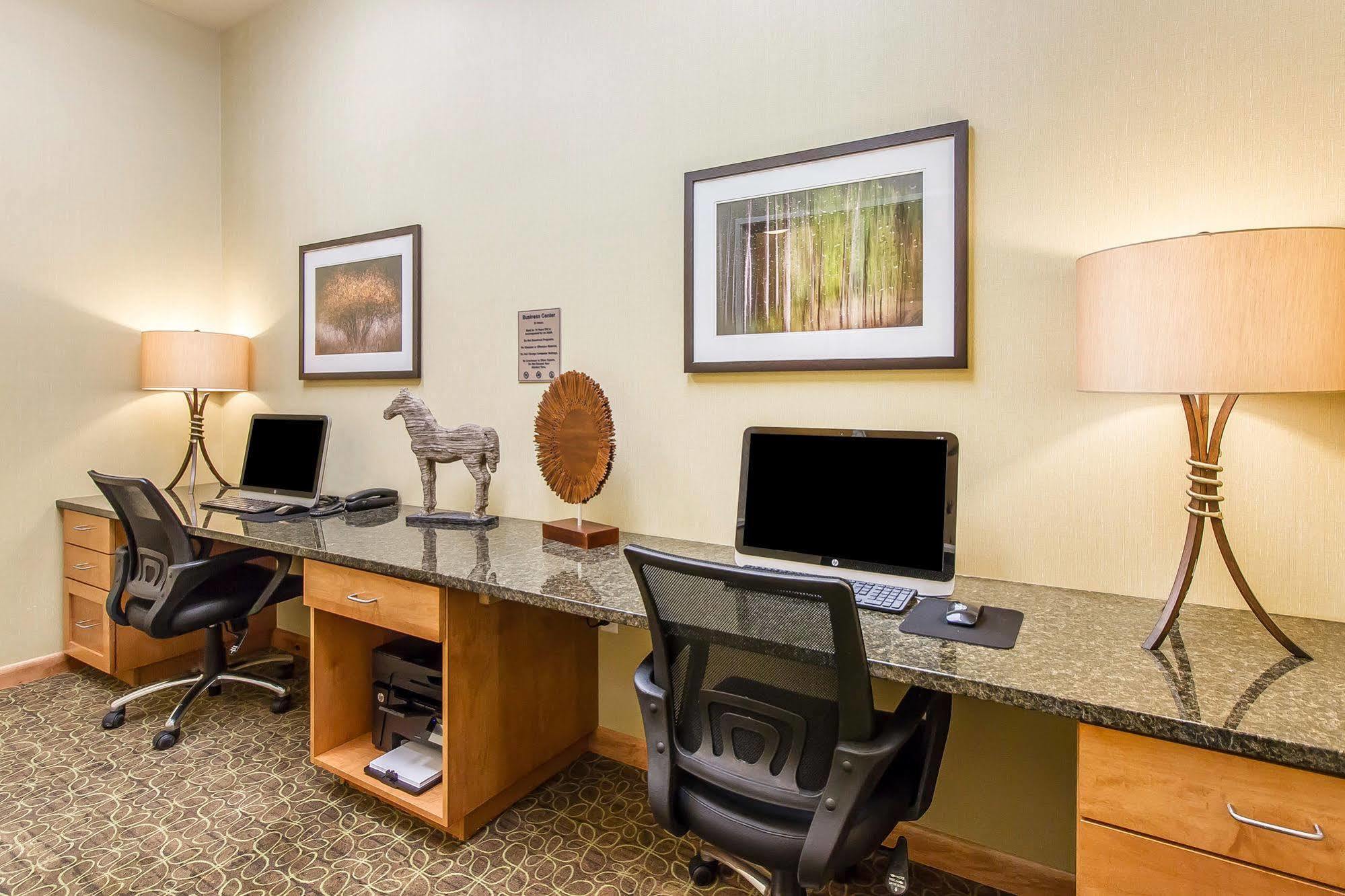 Mainstay Suites Stanley ภายนอก รูปภาพ