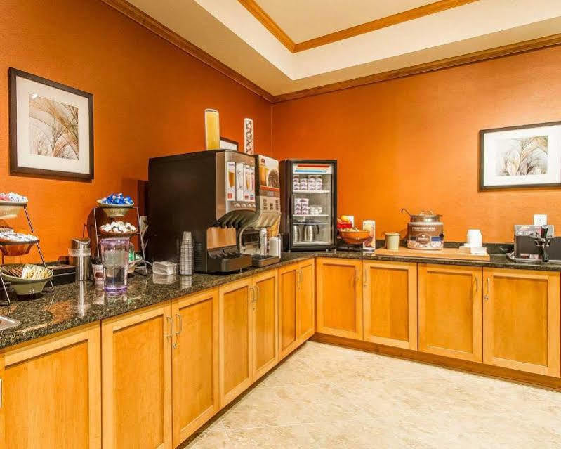 Mainstay Suites Stanley ภายนอก รูปภาพ